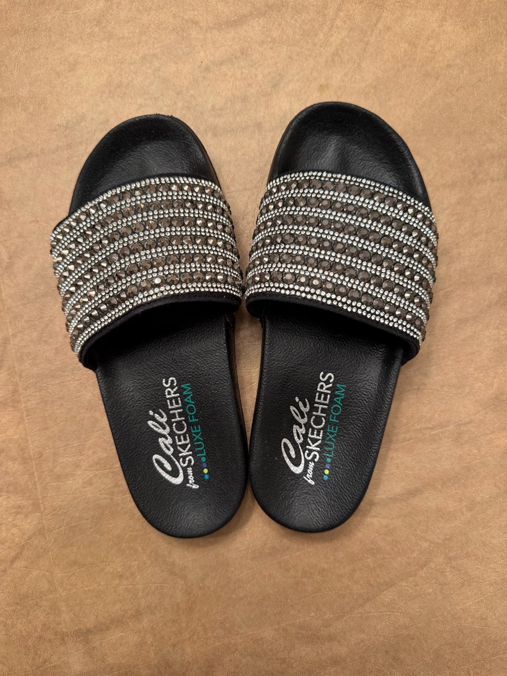 Skechers Cali Luxe Foam Rhinestone Slide Sandals - Black Size 8 NWOT